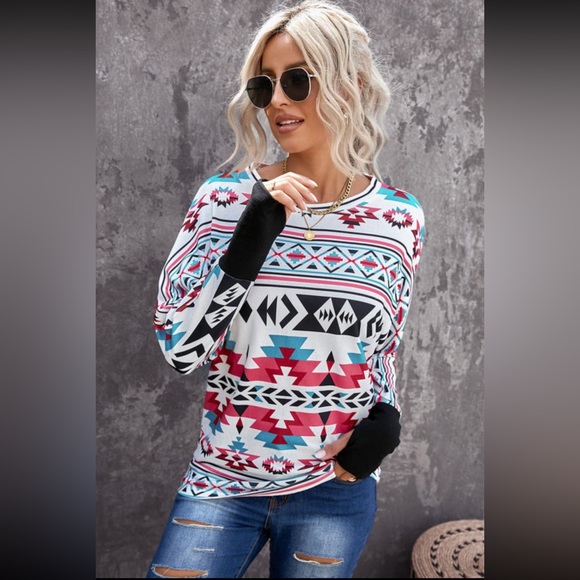 🌵Western Aztec Print Batwing Long Sleeve Top with Thumbhole Design - Picture 12 of 16